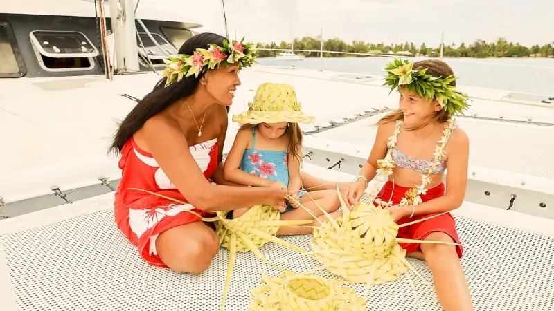 Location avec skipper du catamaran ihitai charter tahiti et croisières en Polynésie française